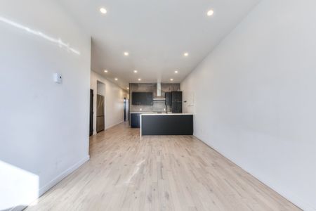 257 Rue du Square-Sir-George-Étienne-Cartier - Photo 5