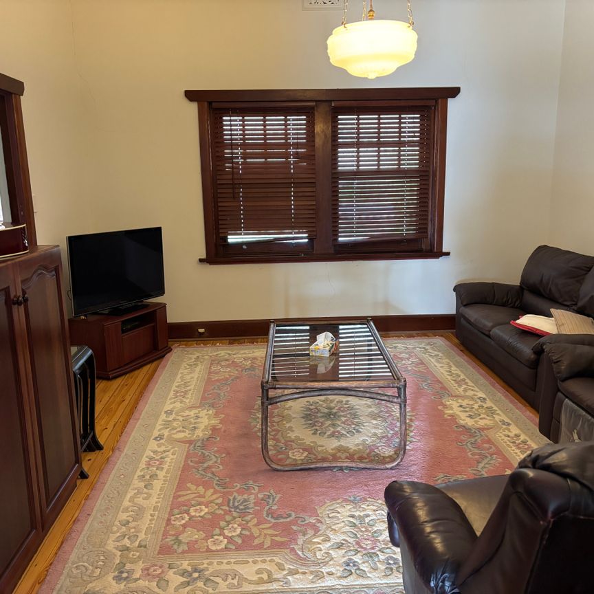 Rowland Flat - Photo 1