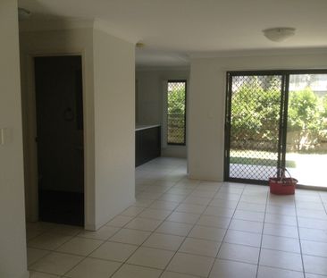 Beautiful Townhouse close to EVERYTHING - Photo 1