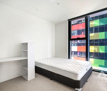 Fully Furnished 2-Bedroom Apartment in Bouverie Street – Prime Carl... - Photo 4