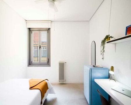 Calle de San Lorenzo, Madrid, Community of Madrid 28004 - Photo 5