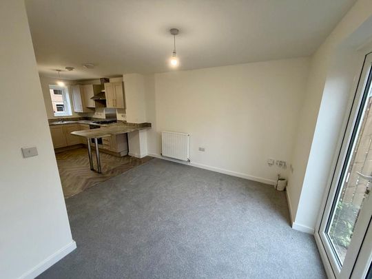 3 bedroom terraced house to rent - Photo 1