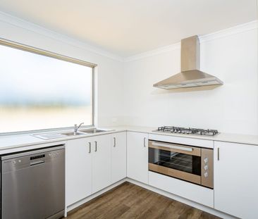 4/27 Coracina vista, Wellard, WA 6170 - Photo 4