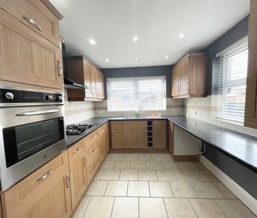 Wood Street, Westhoughton BL5 - Photo 2