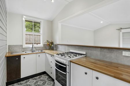 Spades Cottage – Lovingly Restored And Surrounded By Natural Beauty - Photo 4