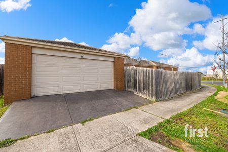 Perfect Family Home!! - Photo 5