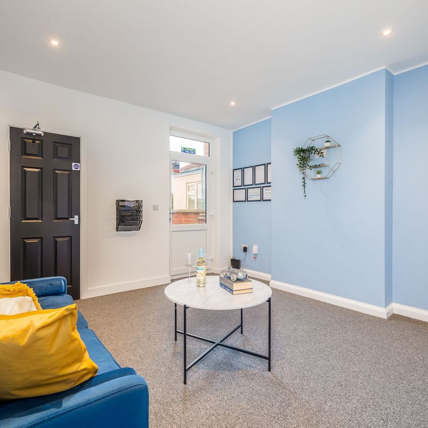 Arbury Road, Nuneaton, CV10 7NH - Photo 1