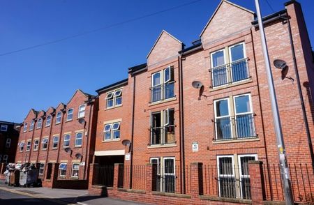 3 Bedrooms Headingley Rise - Photo 2