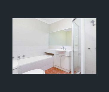 3 Rm Townhouse, 2 bathrooms, 3 toilets, 2 car garage, Baulkham Hills - Photo 6