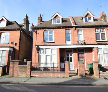 CENTRAL WATFORD WD18 0QB - Photo 1