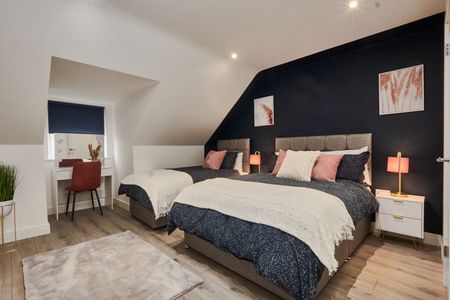 4 Bed Semi-Detached House, Salisbury Grove, LS12 - Photo 5