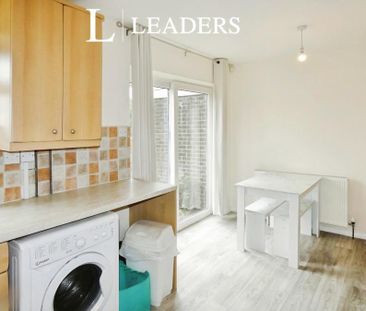 3 bedroom house to rent Hartington Drive, Sutton-in-Ashfield, NG17 - Photo 6