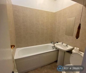 1 bedroom in a house share to rent - Photo 6