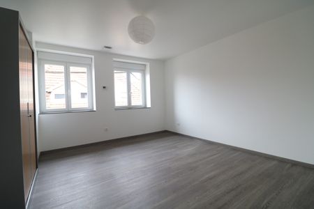 NILVANGE – Maison mitoyenne – 5 pièces – 3 chambres – Un bureau – Terrasse – Jardin – Cave - Photo 4