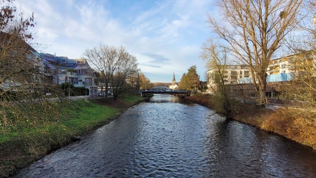 Neubau/Erstbezug: Modern geschnittene 3-Zimmer-Wohnung mit traumhaftem Ausblick! - Photo 1