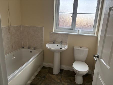 3 bedroom maisonette to rent - Photo 4