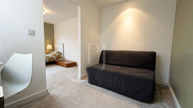 Toddbrook Close, Didsbury, M20 1NB - Photo 1