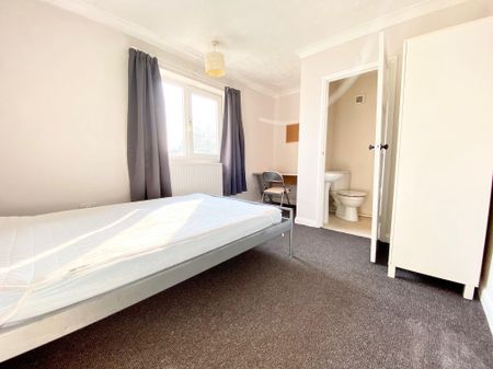 Dereham Road, Norwich - Photo 3