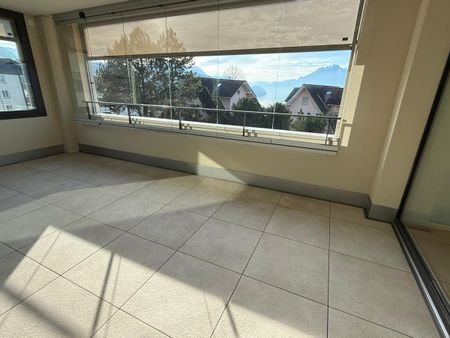 Sie können sofort einziehen – Aussichtslage – 4.5 Zimmer mit toller Ausstattung - Photo 2