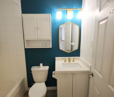 For Lease - 250 Sunny Meadow Boulevard Unit# 273, Brampton, Ontario - Photo 2