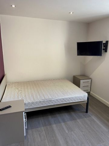 Luxus Studios, Huddersfield, HD1 - Photo 3
