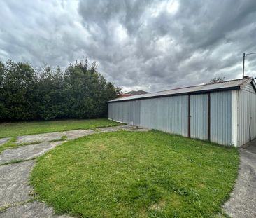 7 Charlton Crescent, Reservoir, Vic 3073 - Photo 3