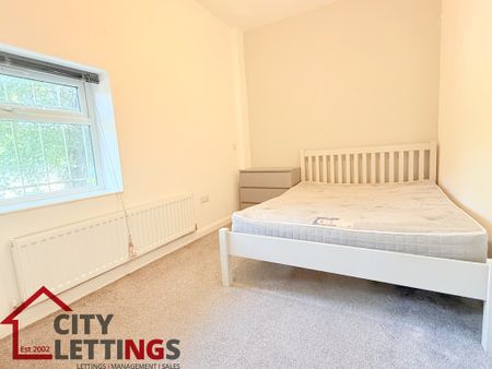 2 Bedroom Apartment - Photo 5