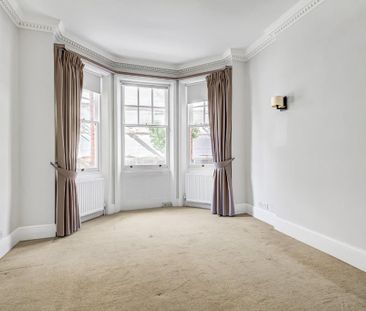 3 bedroom flat to rent - Photo 2