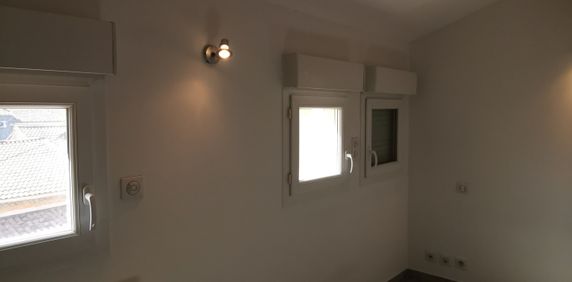 Location Appartement 2 pièces 53m² AIX EN PROVENCE 80ème - Photo 2