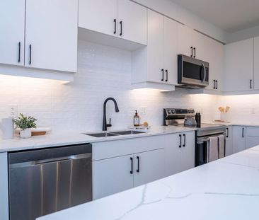 For Lease - 3900 Savoy Street Unit# 35, London South, Ontario - Photo 3