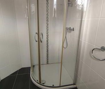 73a Rossdale, Derry, BT47 5RD - Photo 4