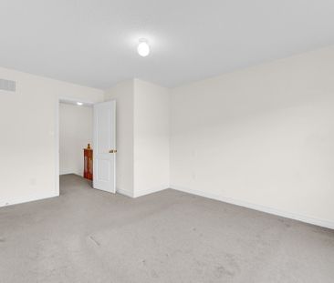 For Lease - 39 Sea Drifter Crescent, Brampton, Ontario - Photo 4