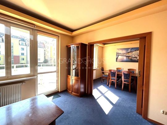 * I p. * BALKON * WINDA * STARE MIASTO * - Фото 1