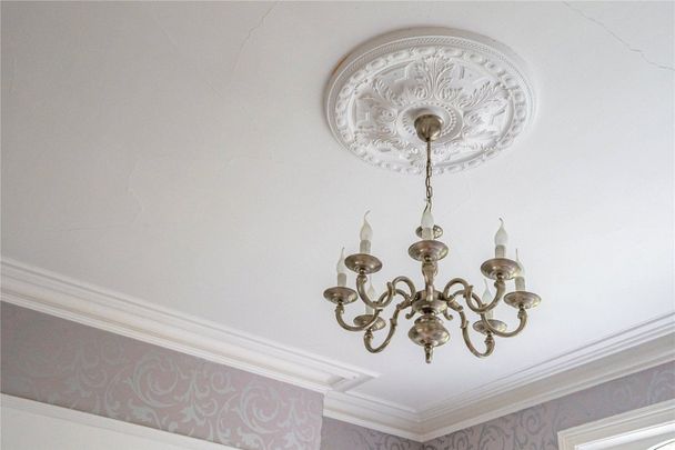 2 Bed Flat, Bainbridge Road, LS6 - Photo 1