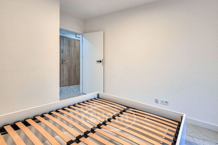 Trzy pokoje dużym tarasem - Zdjęcie 5