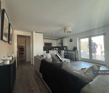 3 bedroom penthouse to rent - Photo 2