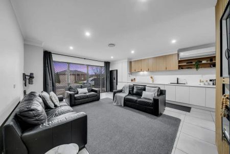 “For Lease - Modern Family Home in a Prime Truganina Location” - Photo 5