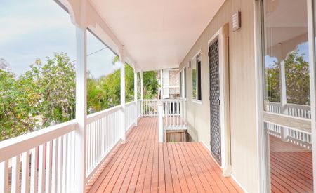 LIVE EASY, LIVE STYLISH - 15 PENDA AVENUE HAS IT ALL! - Photo 3