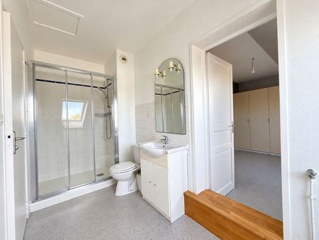 Location Appartement 1 pièce 33m² - Photo 2