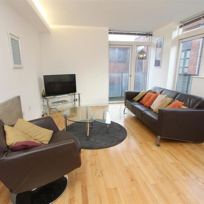 2 bedroom flat to rent - Photo 1