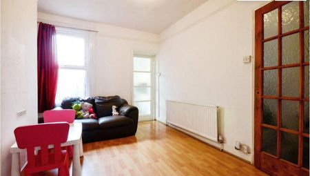 3 bedroom terraced house to rent - Photo 2
