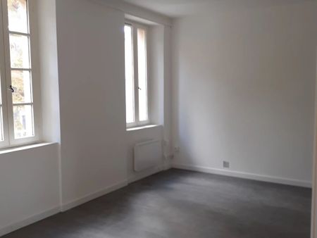 Location Appartement 1 pièces 35 m2 à Aups - Photo 3