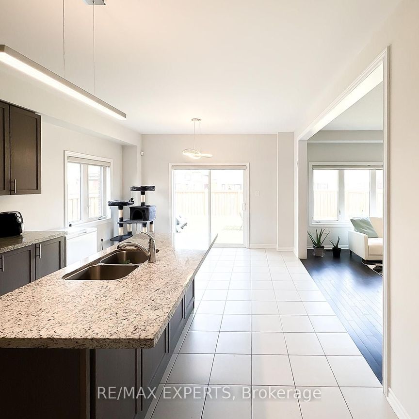 For Lease - 1426 Farrow Crescent, Innisfil, Ontario - Photo 1