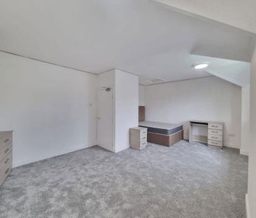 5 bedroom apartment to rent - Photo 2
