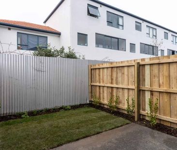 2/266 Armagh Street - Photo 3