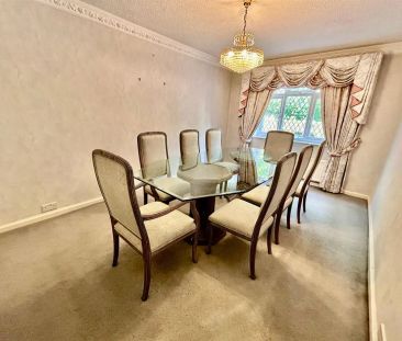 4 bed detached bungalow to rent in Elstree Road, Bushey, WD23 - Photo 3