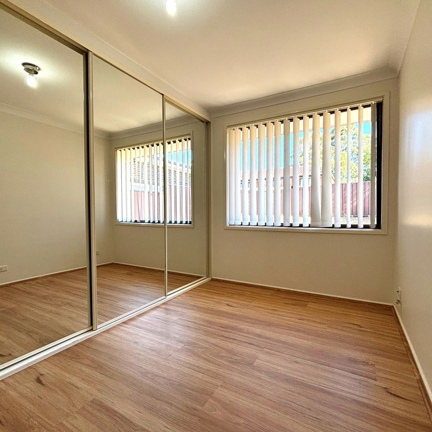 Family Home in Peaceful Edensor Park! - Photo 1