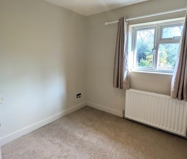 Balmoral Drive, Woking, Surrey, GU22 - Photo 1