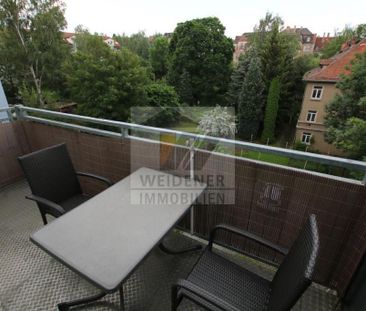 Süd-Balkon, Bad mit Wanne & Dusche – Ruhige Lage mit Blick ins Grüne! - Photo 3