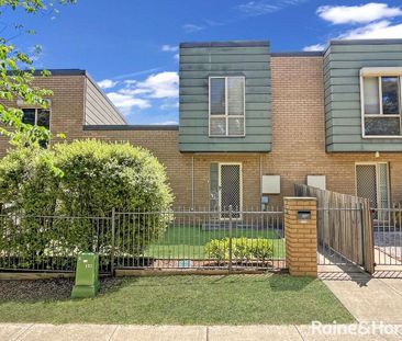 Cozy Oasis 2 Bedroom Townhouse In The Heart Of Gungahlin - Photo 6